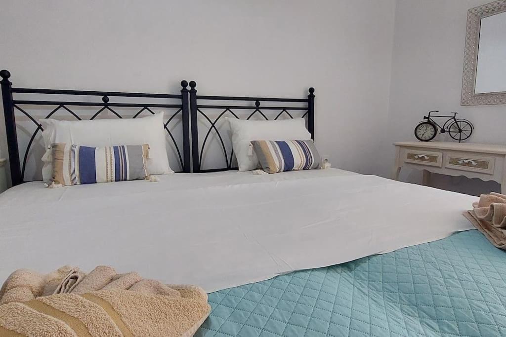 Old Port View Apartment, Διαμέρισμα Στο Κέντρο 2 Υπνοδωματίων Corfu  Esterno foto