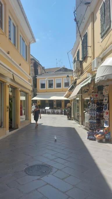 Old Port View Apartment, Διαμέρισμα Στο Κέντρο 2 Υπνοδωματίων Corfu  Esterno foto