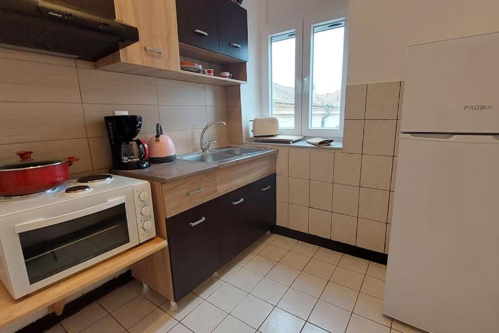 Old Port View Apartment, Διαμέρισμα Στο Κέντρο 2 Υπνοδωματίων Corfu  Esterno foto
