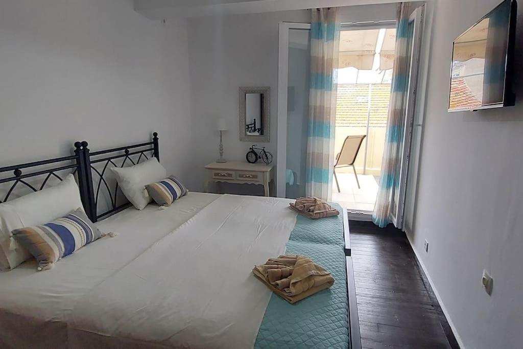 Old Port View Apartment, Διαμέρισμα Στο Κέντρο 2 Υπνοδωματίων Corfu  Esterno foto